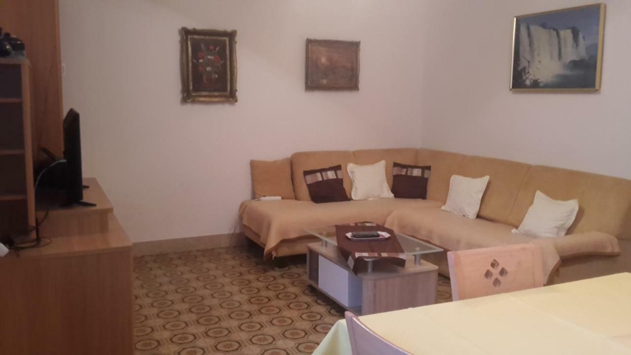 فندق As بريلا المظهر الخارجي الصورة